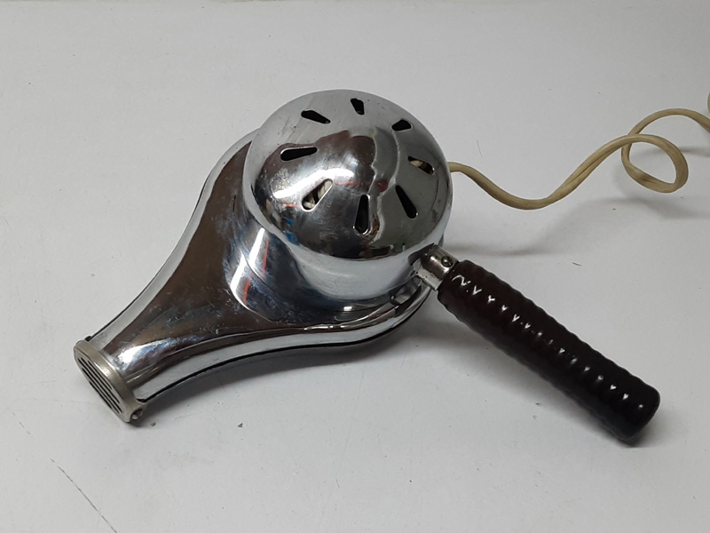 secador pelo mano cromado 115v 22x3'5-9'5x18 1u.